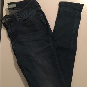 Levi’s skinny jeans
